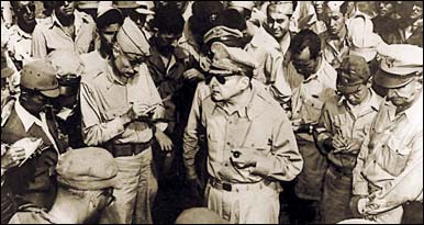 Douglas Macarthur and the MIS
